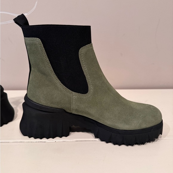 Women’s Nurture Denali Lug Platform Boots - Picture 8 of 9